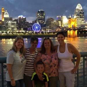 Meet your Posher, Laurie